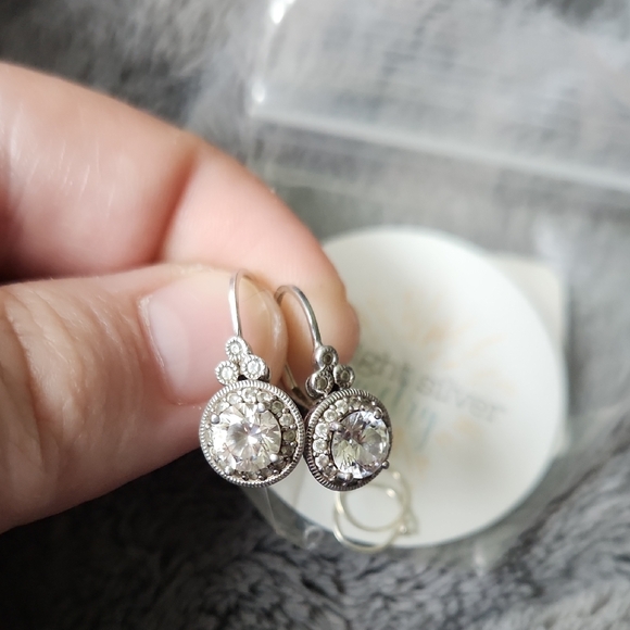 Source Unknown Silver Crystal Earrings - Picture 1 of 4